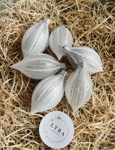 Vánoční paprsky - perleťově stříbrná - olivy 6ks Vánoční paprsky - perleťově stříbrná - olivy 6ks