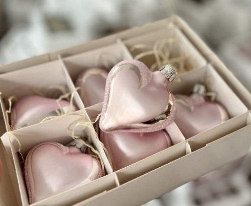 Srdce růžové, bílý text