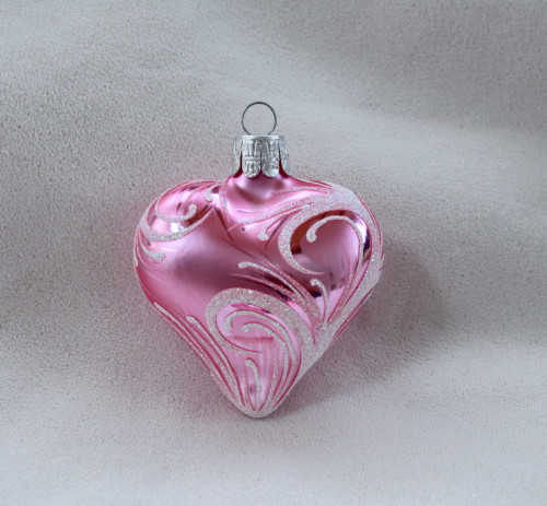 Ornament bílý  - růžové srdce